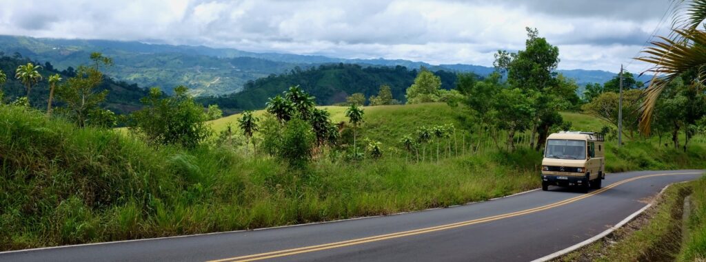 Vanlife Panama - Landschaft in Monte Lirio