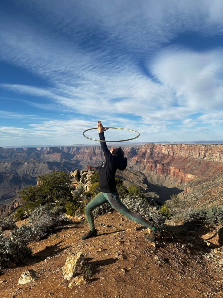 Hoop-Yoga Prayer Lasso /w Warrior 1 at Gran Cañon Hoop-Yoga Prayer Lasso /w Warrior 1 at Gran Cañon