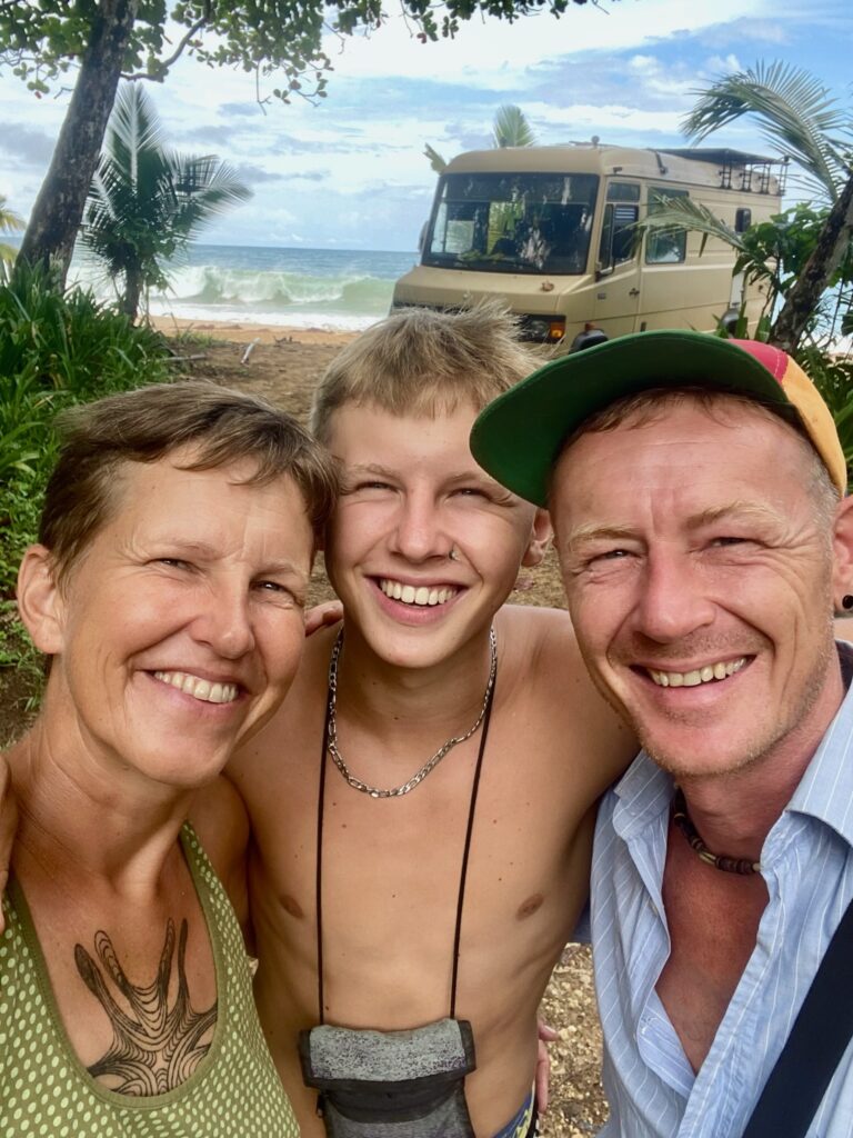 Vanlife Panamá, Bocas del Toro, Isla Colón Traumstrand Vanlife Panamá, Bocas del Toro, Isla Colón Traumstrand