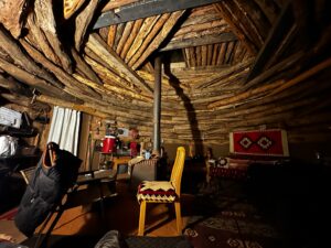 Navajo Hogan beim Monument Valley