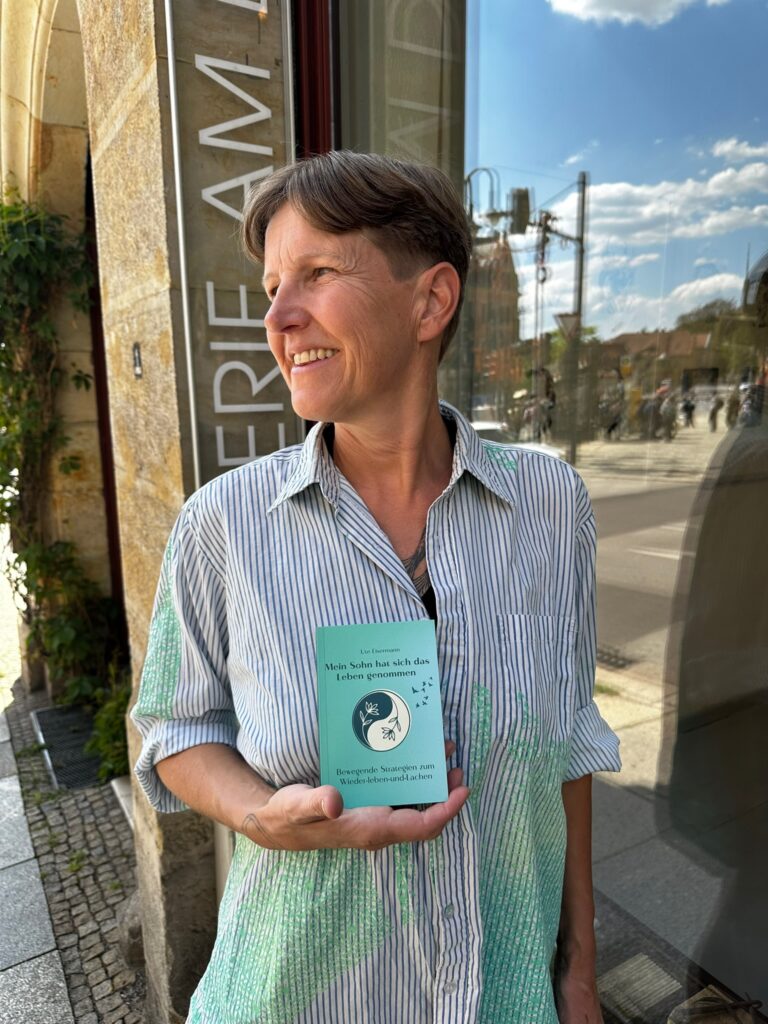 Mein Buch: „Mein Sohn hat sich das Leben genommen!“ und ich, Galerie am Damm Dresden Mein Buch: „Mein Sohn hat sich das Leben genommen!“ und ich, Galerie am Damm Dresden