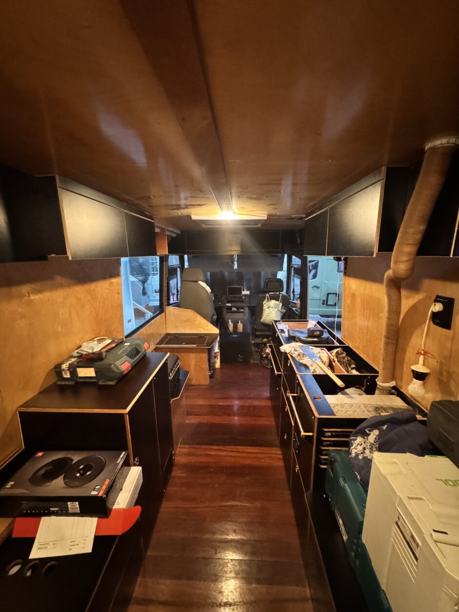 Vario 711d Ausbau Blick vom Bett aus