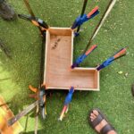 Das schönste Schubfach wird geklebt