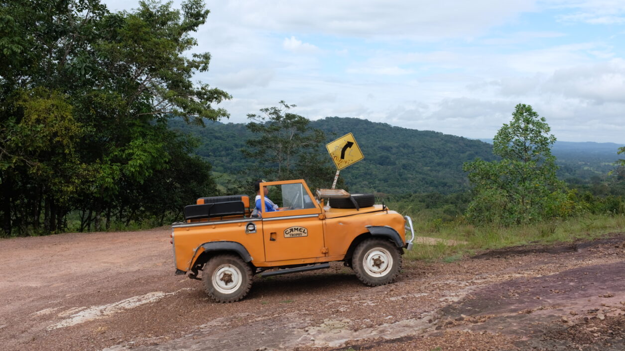 1970iger Landrover - unser Gefährt zum Nationalpark