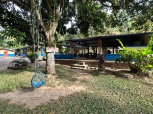 Brisas del Rio, typisch kolumbianischer Zelt- und Grillplatz, Valle de Cauca, Kolumbien